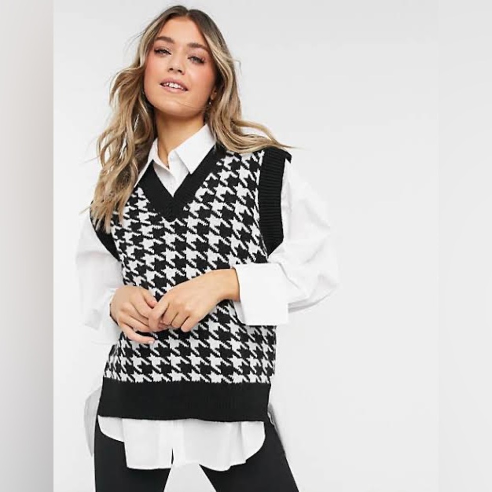New look knit sweater vest in black dogstooth